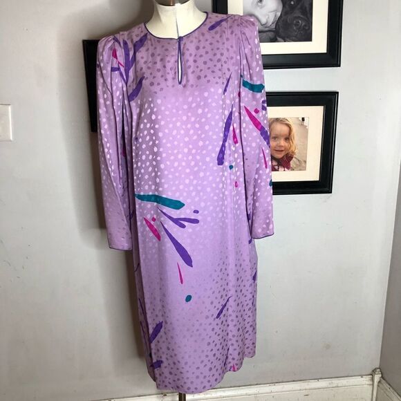 Vintage 80s Flora Kung Sheath‎ Dress Purple Silk Retro Glam Puff Shoulder - Picture 3 of 9
